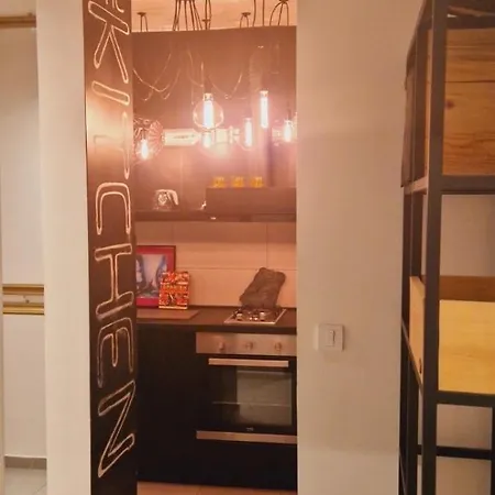 Flat 9 * Üsküp