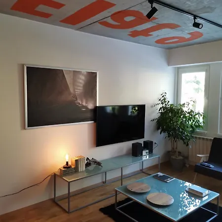 Flat 9